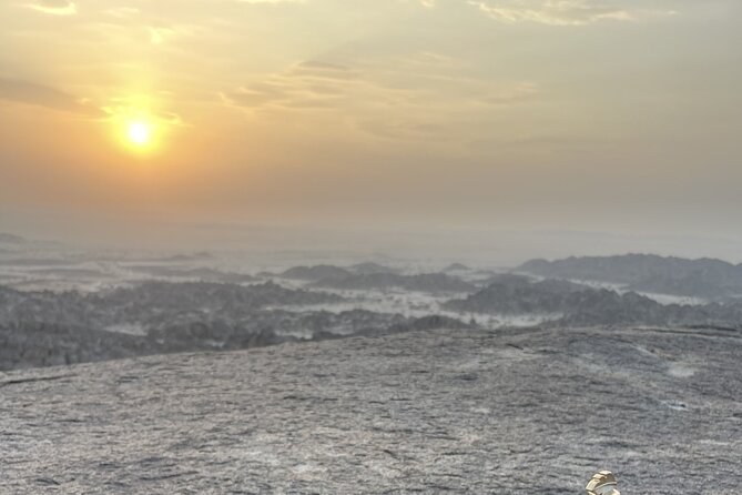 4 Hours Charming Moon Valley Hike Experience in Jeddah - Leaving Jeddah for Moon Valley