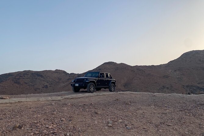 4WD Adventure in Uhud Mountain - The 45-Minute Jeep Wrangler Ride