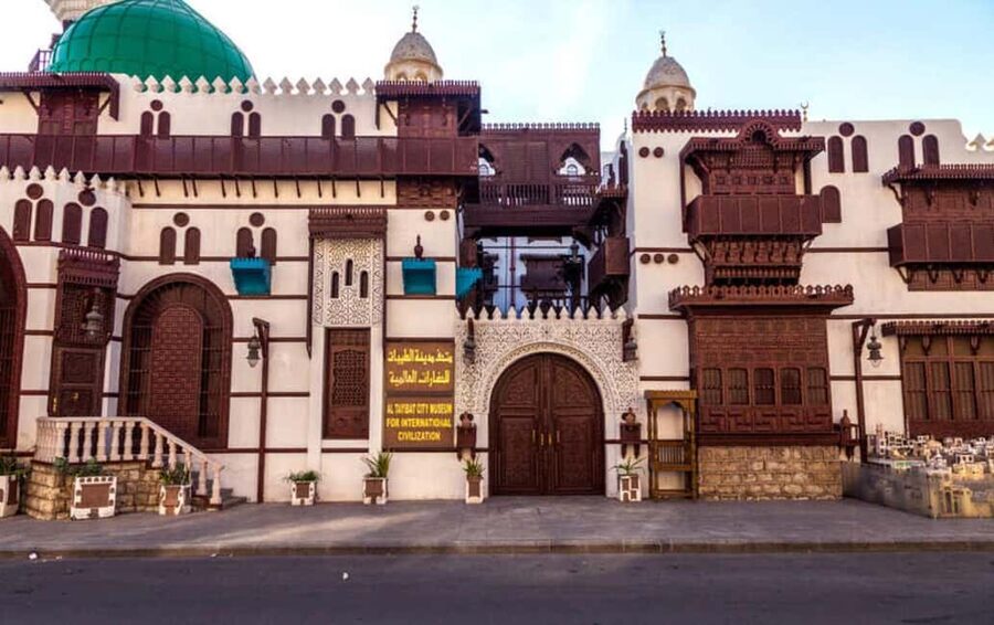 Al Balad Old Town Tour in Jeddah Historical City - Coffee at روشان كافية