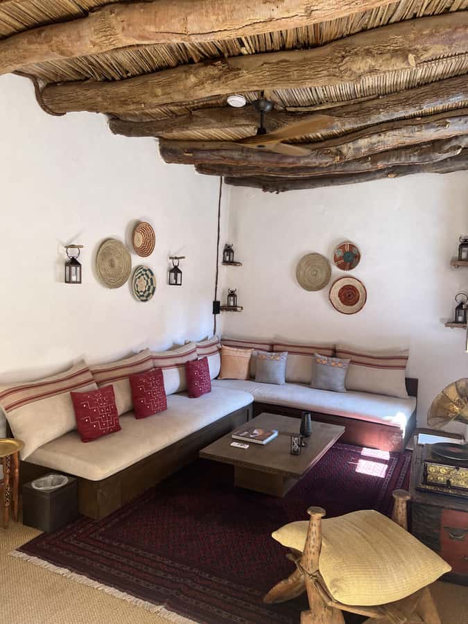 Al-Ula: Old Town, Hegra, and Elephant Rock Day Tour - Why this six-hour route works so well