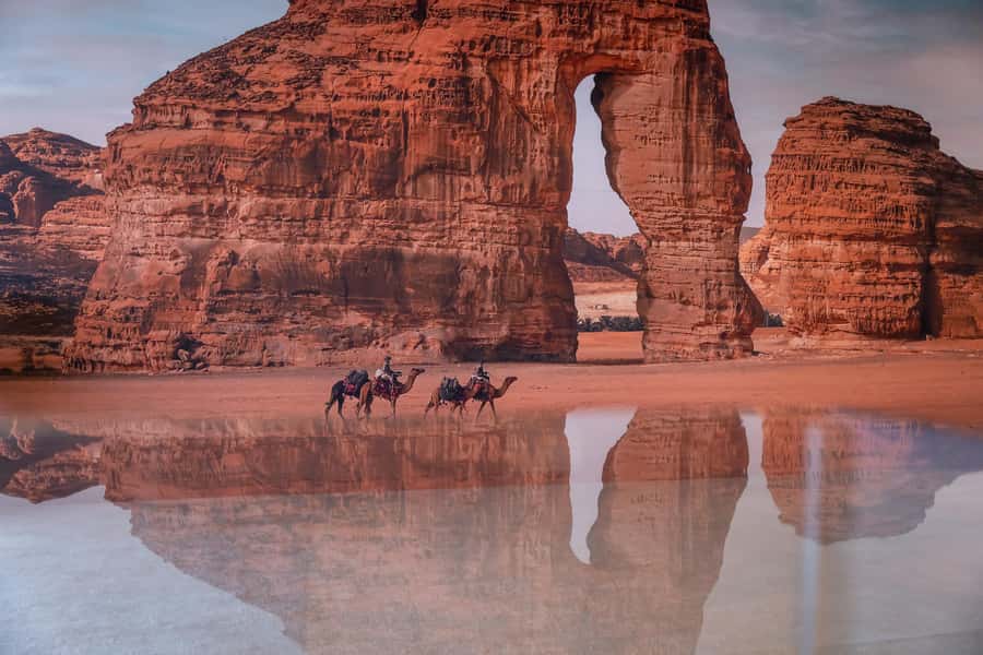 AlUla: Discover AlUla Like a Local Guided Tour - A full day from Hegra to Maraya