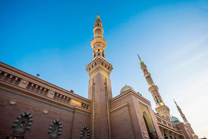 City Sightseeing Al Madinah Hop-On Hop-Off Bus Tour - The Seven Mosques and the Trench Battlefield