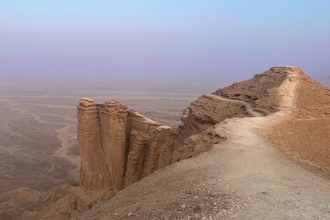 Edge of the World and Huraymila National Park Tour - Booking details that can affect your plans