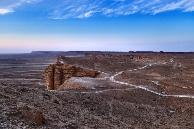 Edge Of The World Hike(Dinner under stars,village,bats cave,camp) - Who will enjoy this Riyadh day trip