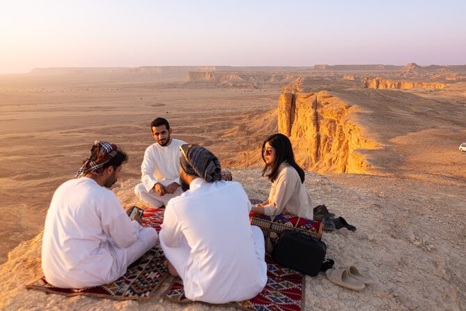Edge of the World & Keshta in Riyadh - Private groups, families, and solo visitors