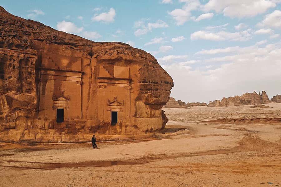 From AlUla: Hegra Tour - Jabal Ithlib and Jabal AlBanat