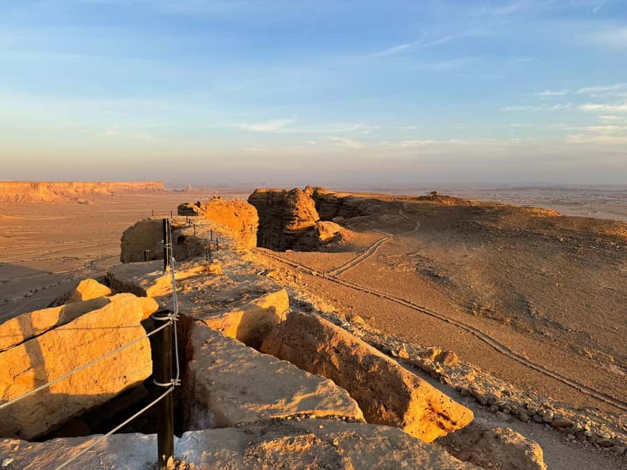 From Riyadh: Edge of the World and Darb Al-Manjoor Adventure - Why Darb Al-Manjoor adds more than another viewpoint