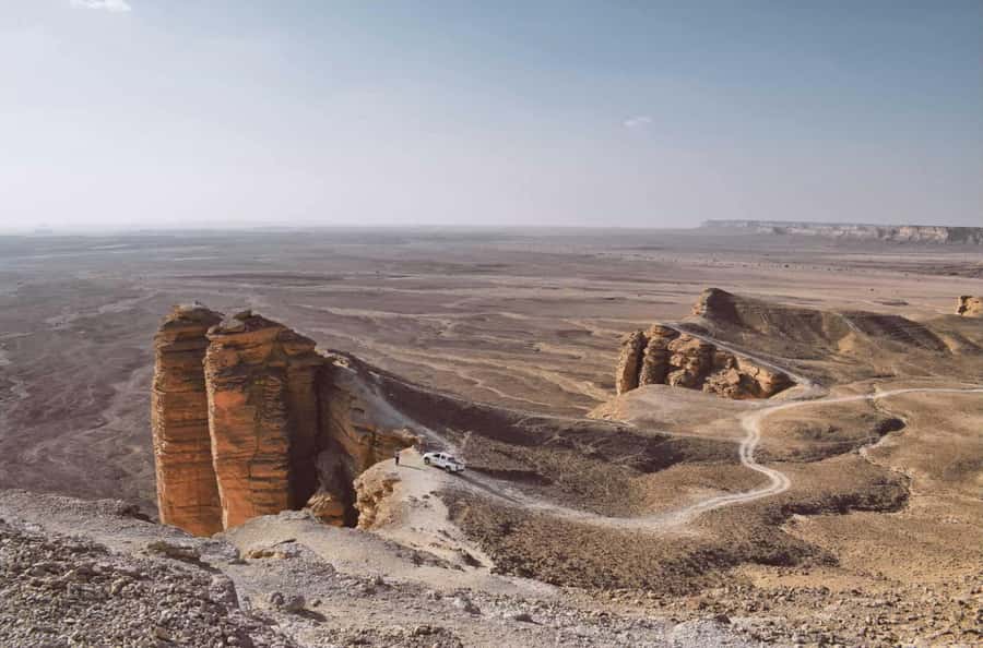 From Riyadh: Tuwaiq Mountains and Najd Plateau Day Trip - Key points to know before booking