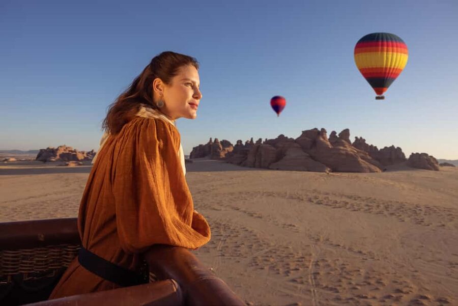 Hegra Al Ula: Sunrise Hot Air Balloon Flight - Key points to know before booking