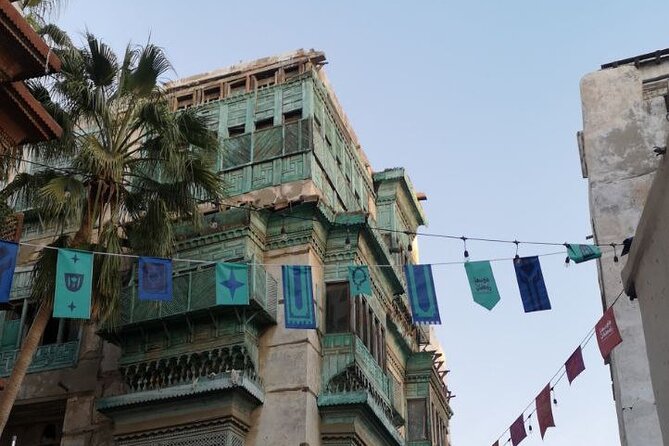 Historic District Tour in Jeddah by a Local Guide - Nassif House Museum and the story behind the grand homes