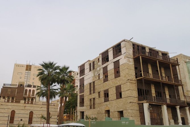 Historic District Tour in Jeddah by a Local Guide - Zawiya 97, art spaces, and a newer cultural side