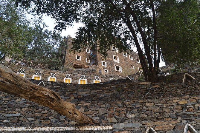 Historical & Heritage Tour in Abha- Rijal Almaa Village - What the museum adds