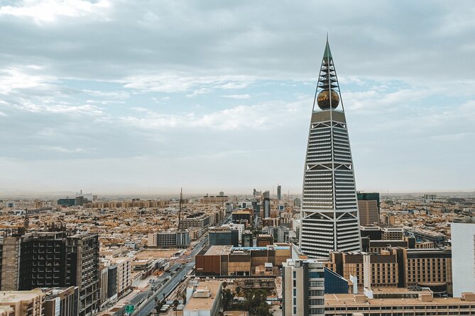 Historical Riyadh Self-Guided Audio Walking Tour - Al Thumairi Street and the 1966 clock tower