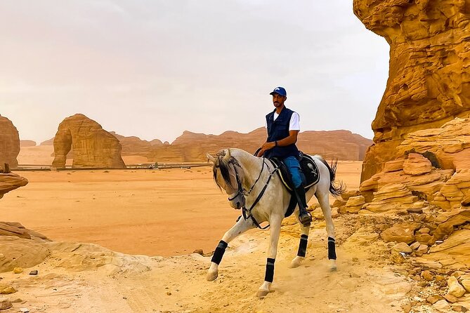 Horse Riding Experience in Riyadh | Tanomah | Jeddah | Al Ula - Safety, equipment, and support on the trail