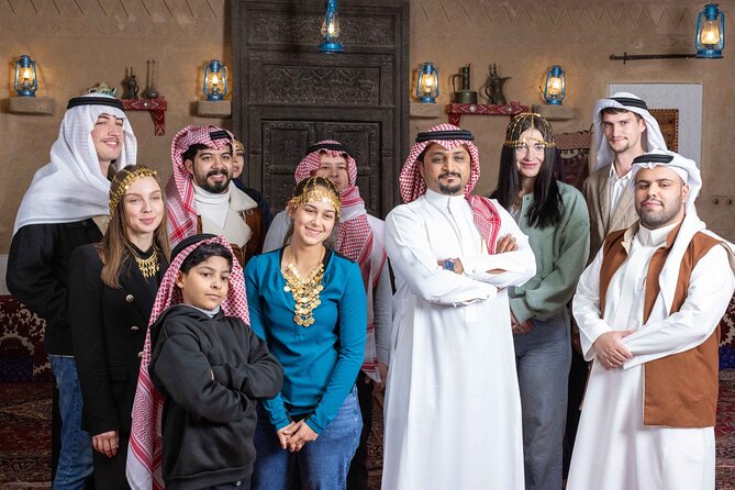 Interactive Saudi Cuisine and Cultural Experience - Sitting down to a Najd regional feast