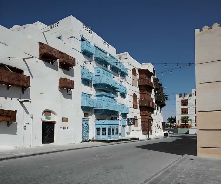Jeddah: Al-Balad Old Town Historical City Guided Tour - Historic houses, museums, and the Al-Shaffie Mosque