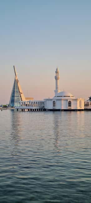 Jeddah: City tour include old Jeddah OR Safari - Muhammad’s guiding style and the private format