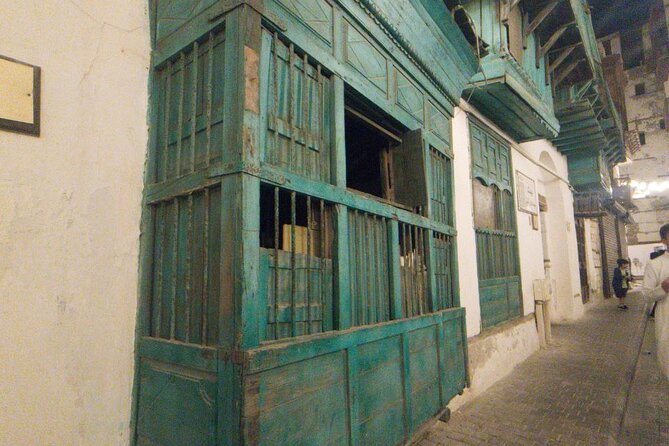 Jeddah:Discover old Jeddah AlBalad - Reading the old houses and roshans