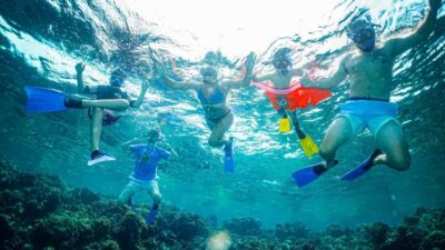 Jeddah: Guided Snorkeling Trip with Snacks and Drinks