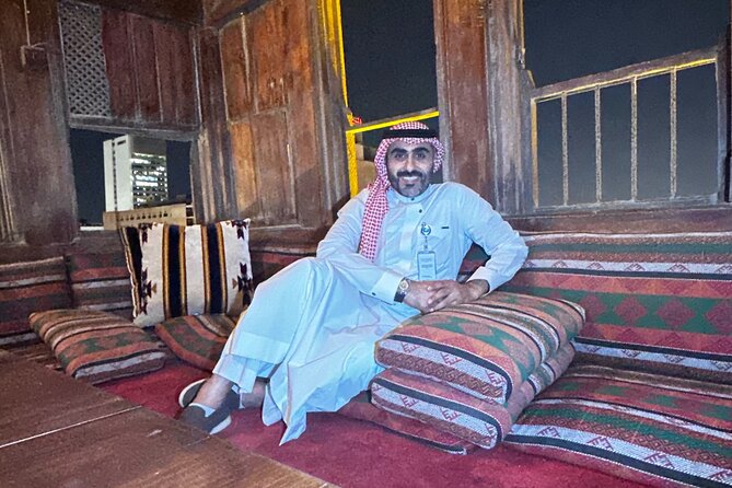 Jeddah Heritage Tour Unveiling History and Culture - Two hours among Al-Balad’s old buildings