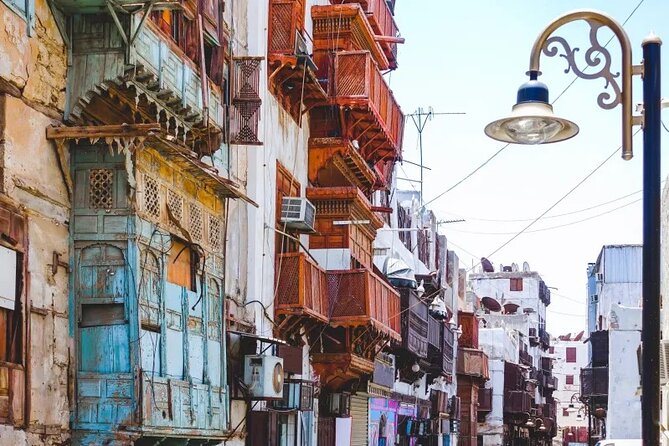 Jeddah Heritage Tour Unveiling History and Culture - What Hesham adds as a local guide