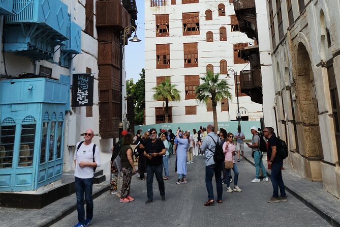 Jeddah historical Walking Tour AL-Bald - Saudi coffee in a traditional café