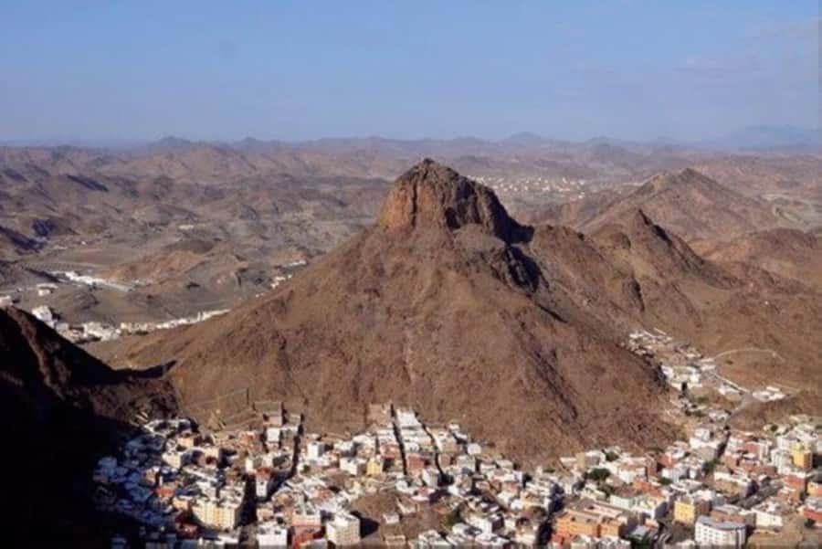 Mecca: Holy Sites Private Tour - Arafat and Jabal al-Rahmah