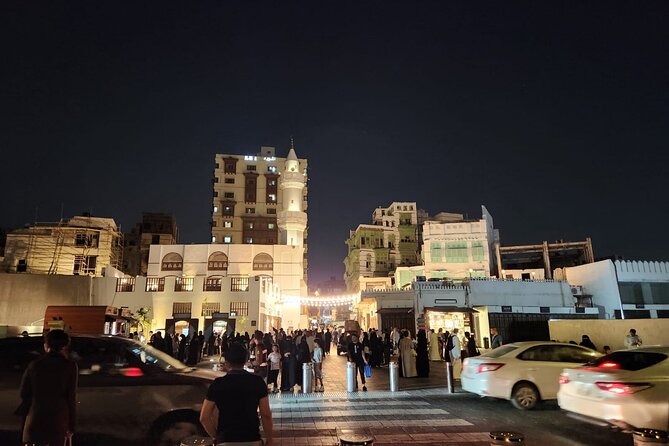 Private Tour in Historical Jeddah (ALBALAD) إكتشف جدة التاريخيه - The guide’s personal touch matters here