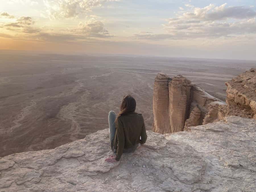 Riyadh: Edge Of The World and Bats Cave Tour by 4x4 - Should you book the Edge of the World tour?