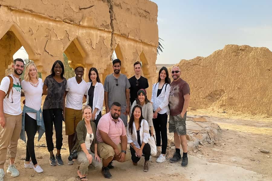 Riyadh: Edge of the World Private Guided Tour with dinner - Should you book the Edge of the World tour?