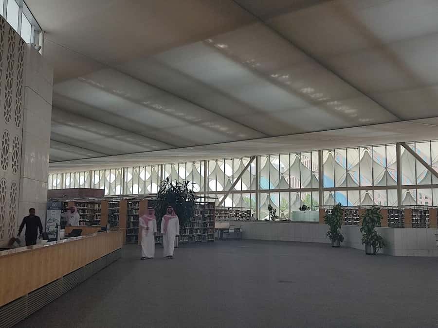 Riyadh: King Fahad National Library Guided Tour - What the two-hour route actually gives you