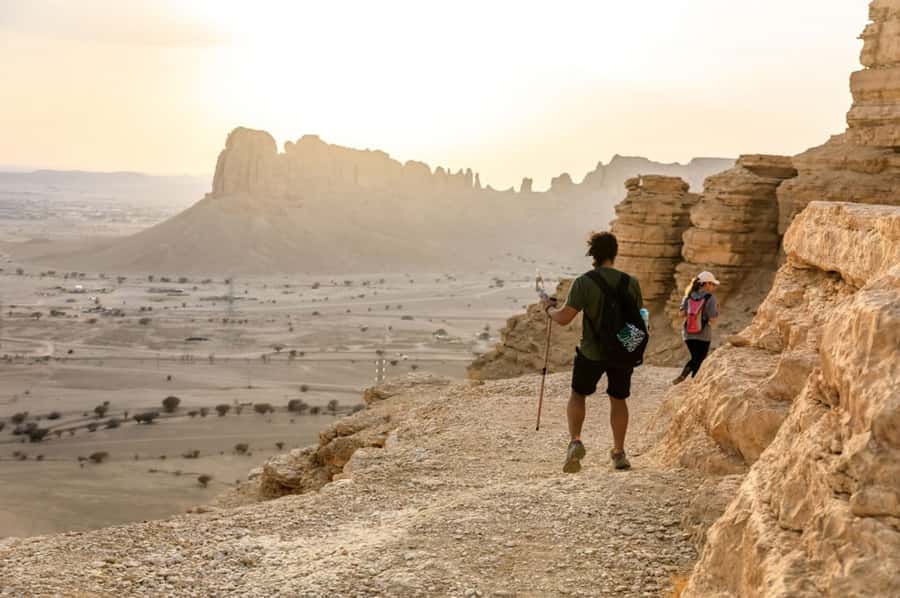 Riyadh: Trip to Edge of the World - The drive toward the Tuwaiq Mountains