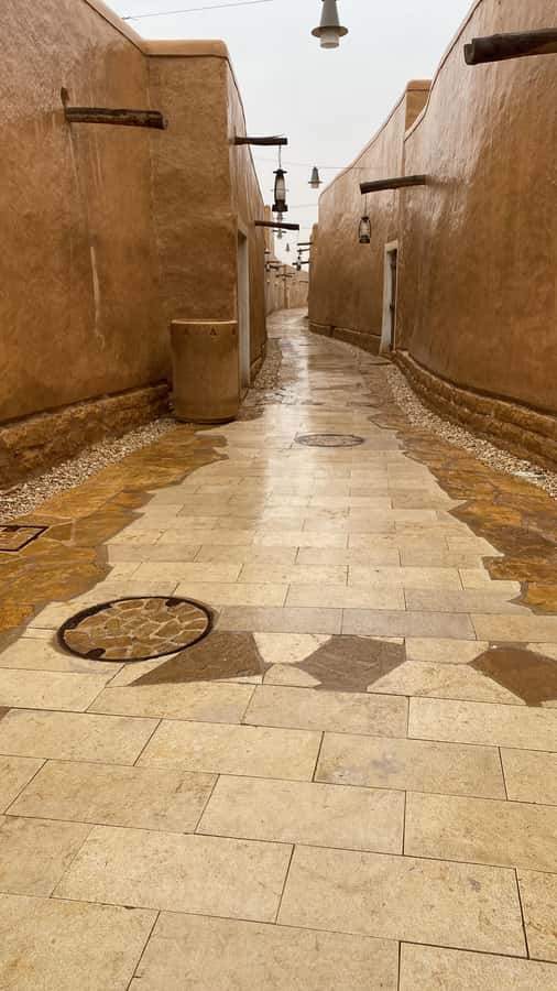 VIP Private Riyadh Experience with Saudi Meal & Pickup - Key points at a glance