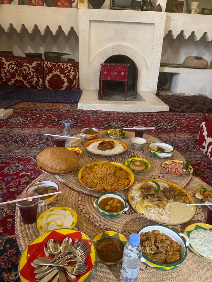 VIP Private Riyadh Experience with Saudi Meal & Pickup - Dinner in Ad Dirah, with Saudi flavors on the table